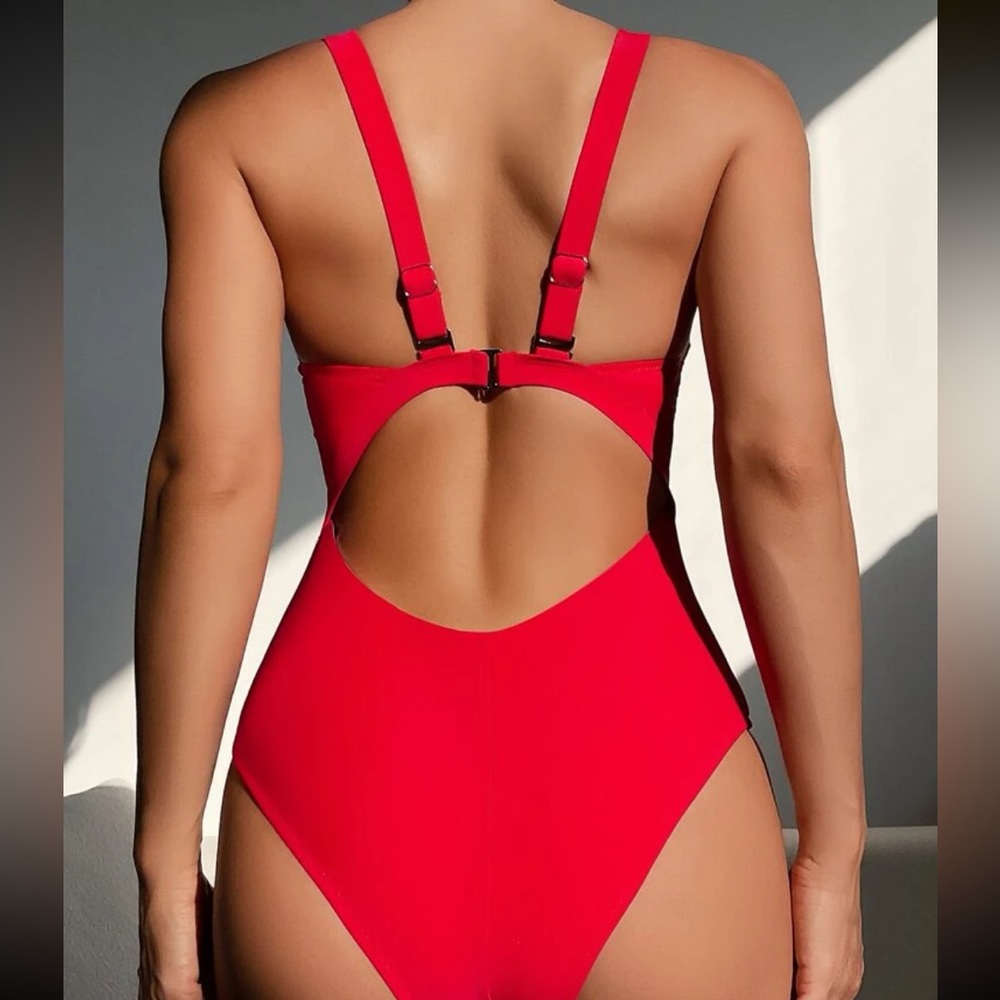 Red Knot Front Cutout One Piece Swimsuit - Picture 2 of 2
